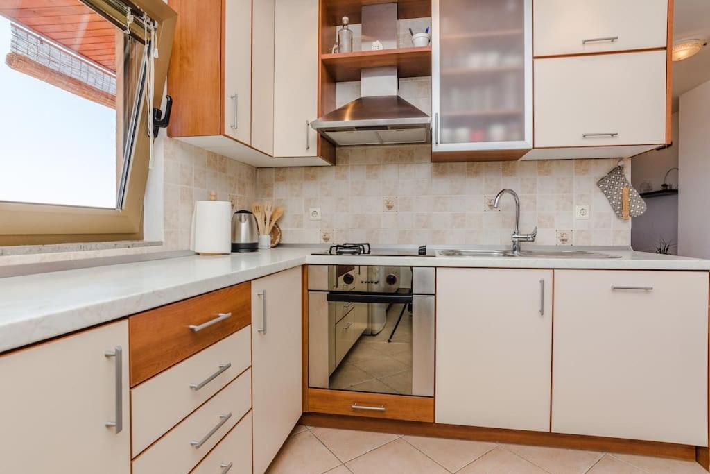Apartment Roko - Up To 4 People With Free Parking Zadar Zewnętrze zdjęcie